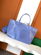 Load image into Gallery viewer, Saint Louis Tote
