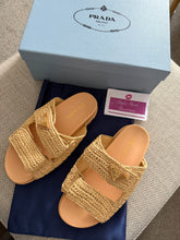 Load image into Gallery viewer, Raffia Sandals
