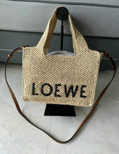 Load image into Gallery viewer, Raffia Tote
