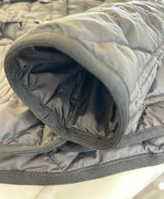 Load image into Gallery viewer, Cygne Jacket
