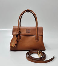 Load image into Gallery viewer, Solitaire Bag
