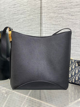 Load image into Gallery viewer, Bucket Bag
