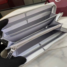 Load image into Gallery viewer, Zippy Wallet
