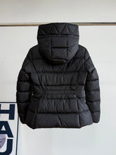 Load image into Gallery viewer, Avoce Jacket
