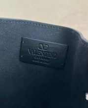 Load image into Gallery viewer, Suede Tassel Shoulder Bag
