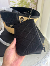 Load image into Gallery viewer, Small Raffia Tote
