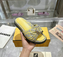 Load image into Gallery viewer, Feel Sandals

