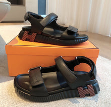 Load image into Gallery viewer, Junior Sandals
