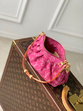 Load image into Gallery viewer, Valley Pochette
