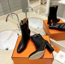 Load image into Gallery viewer, Leather Ankle Boots
