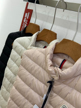 Load image into Gallery viewer, Igens Gilet
