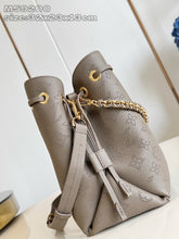 Load image into Gallery viewer, Bella Tote
