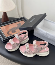 Load image into Gallery viewer, CC Dad Sandals
