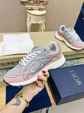 Load image into Gallery viewer, B30 Trainers
