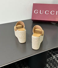 Load image into Gallery viewer, Platform Espadrilles
