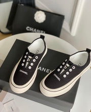 Load image into Gallery viewer, CC Trainers
