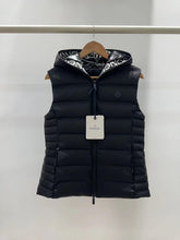 Load image into Gallery viewer, Aliterse Gilet
