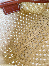 Load image into Gallery viewer, Hills Pochette
