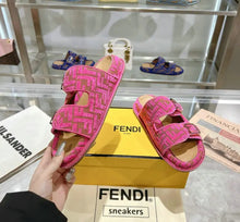 Load image into Gallery viewer, Feel Sandals
