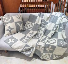 Load image into Gallery viewer, Blanket Set
