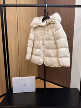 Load image into Gallery viewer, Locustelle Jacket
