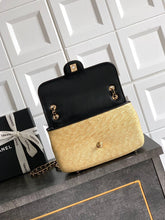 Load image into Gallery viewer, Raffia Classic Flap

