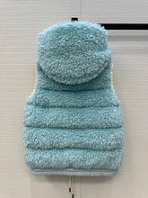 Load image into Gallery viewer, Teddy Gilet
