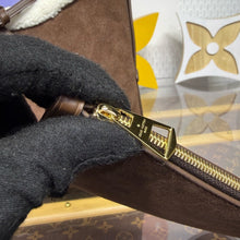 Load image into Gallery viewer, Carryall PM
