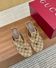 Load image into Gallery viewer, Thong Sandals
