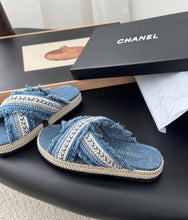 Load image into Gallery viewer, CC Sandals
