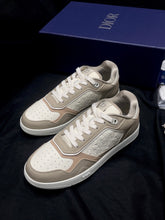 Load image into Gallery viewer, B27 Trainers
