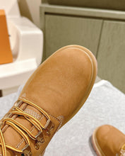 Load image into Gallery viewer, Logo Boots
