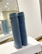 Load image into Gallery viewer, Shark Lock Boots
