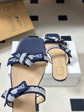 Load image into Gallery viewer, Cotton Sandals
