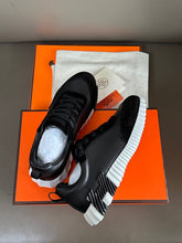 Load image into Gallery viewer, Bouncing Trainers
