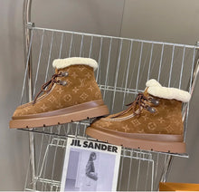 Load image into Gallery viewer, Cortina Boots
