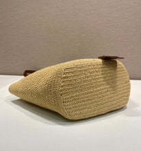 Load image into Gallery viewer, Raffia Tote
