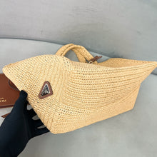 Load image into Gallery viewer, Raffia Tote Bag
