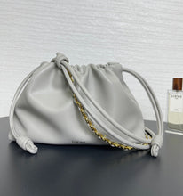 Load image into Gallery viewer, Flamenco Clutch
