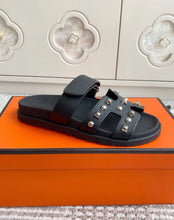 Load image into Gallery viewer, Chypre Sandals
