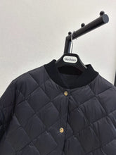 Load image into Gallery viewer, The Cube Reversible Jacket
