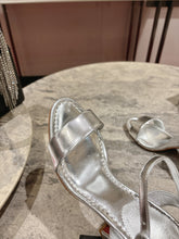 Load image into Gallery viewer, Jane Sandals
