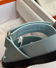 Load image into Gallery viewer, Chypre Sandals
