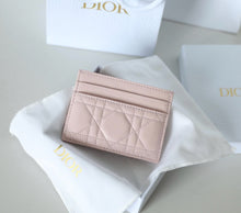Load image into Gallery viewer, Leather Card Holder
