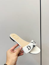 Load image into Gallery viewer, Cotton Sandals
