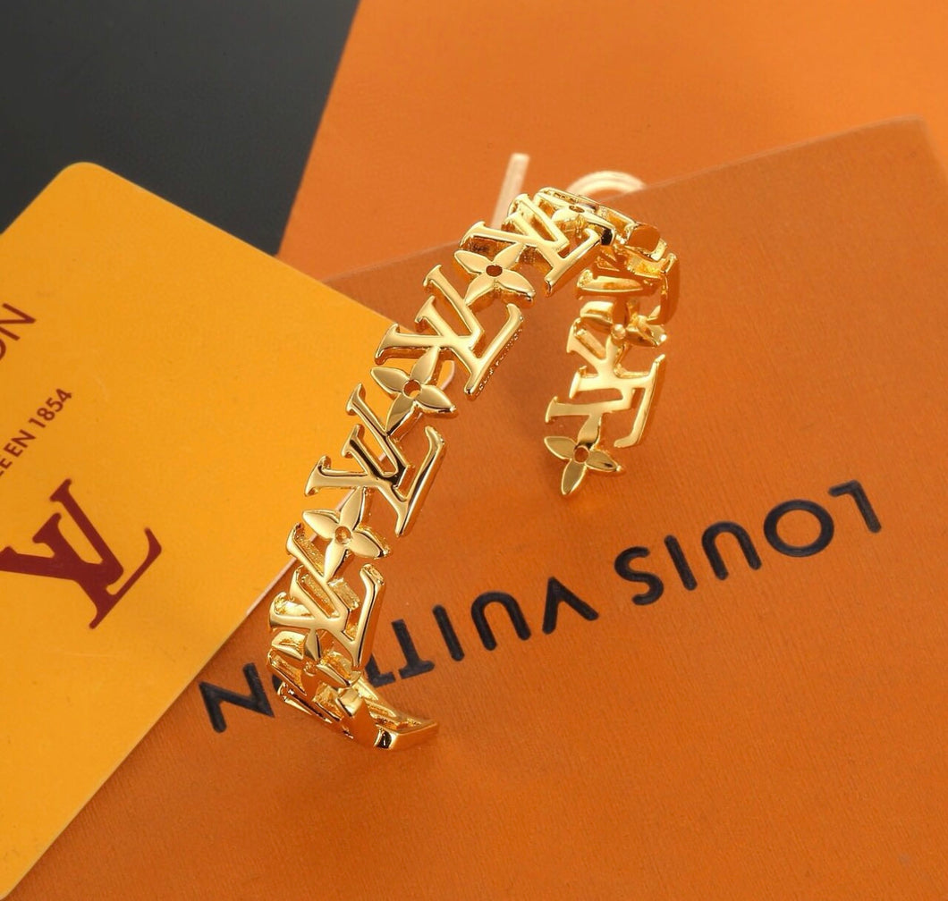 Logo Bracelet