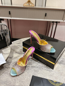 Dolly Strass