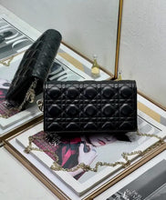 Load image into Gallery viewer, Lady D Clutch
