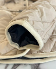 Load image into Gallery viewer, Cygne Jacket

