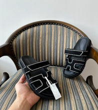 Load image into Gallery viewer, Chypre Sandals
